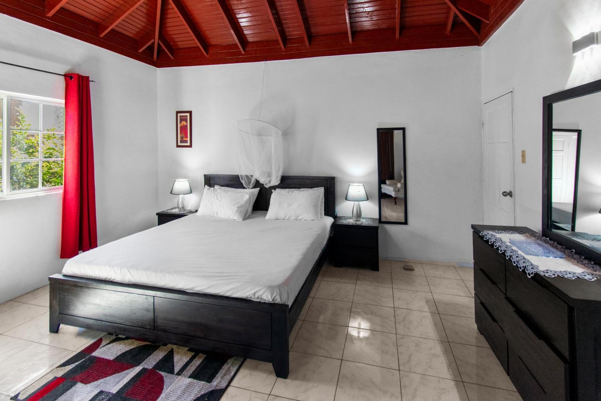 Harriott Heights Apartment Мандевил Екстериор снимка